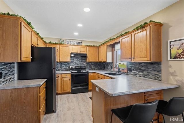 1034 Hemingford Court, Fort Wayne, IN 46845