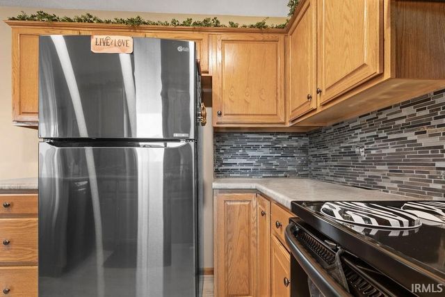 1034 Hemingford Court, Fort Wayne, IN 46845