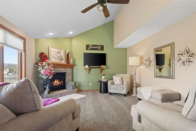 1034 Hemingford Court, Fort Wayne, IN 46845