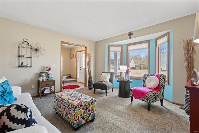 1034 Hemingford Court, Fort Wayne, IN 46845