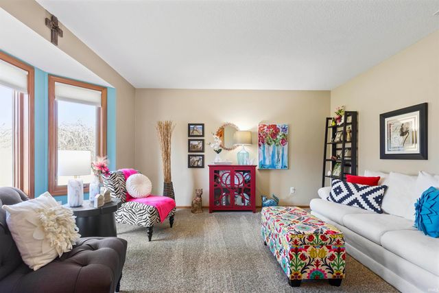 1034 Hemingford Court, Fort Wayne, IN 46845