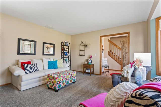 1034 Hemingford Court, Fort Wayne, IN 46845