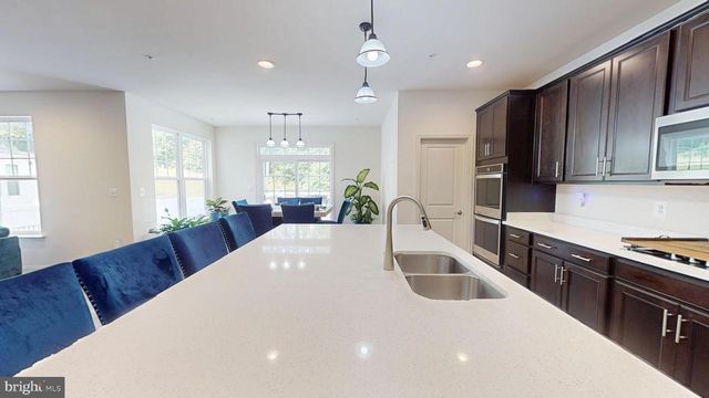 10802 N RIDING RD, Upper Marlboro, MD 20772