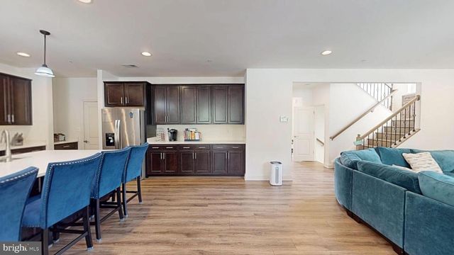 10802 N RIDING RD, Upper Marlboro, MD 20772