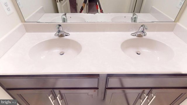 10802 N RIDING RD, Upper Marlboro, MD 20772