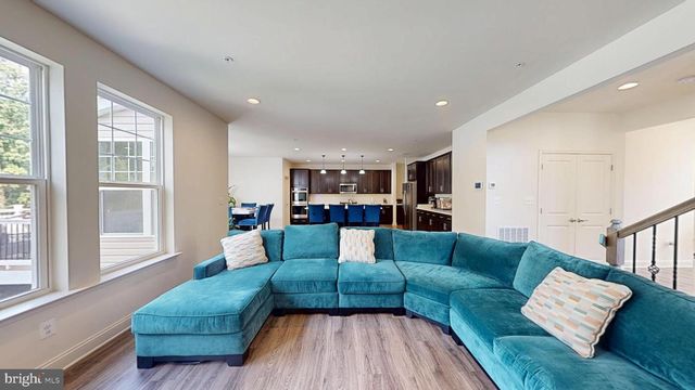 10802 N RIDING RD, Upper Marlboro, MD 20772