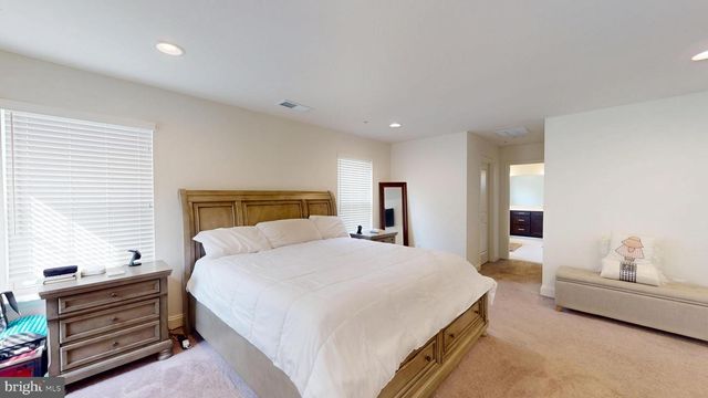 10802 N RIDING RD, Upper Marlboro, MD 20772