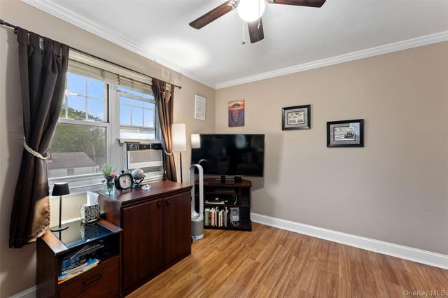 11 Westview Avenue 26-2, White Plains, NY 10603