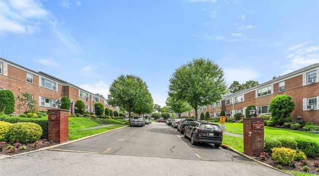 11 Westview Avenue 26-2, White Plains, NY 10603
