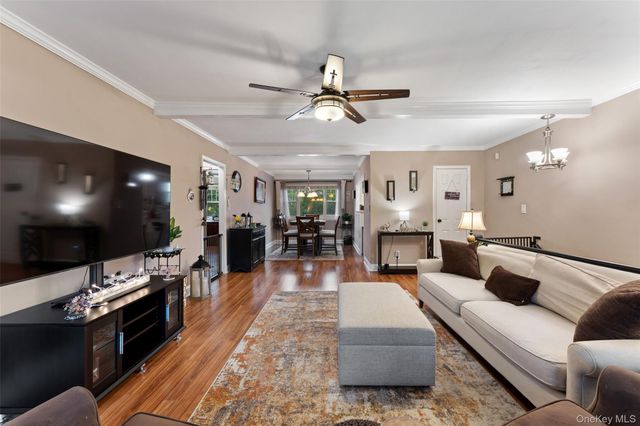 11 Westview Avenue 26-2, White Plains, NY 10603