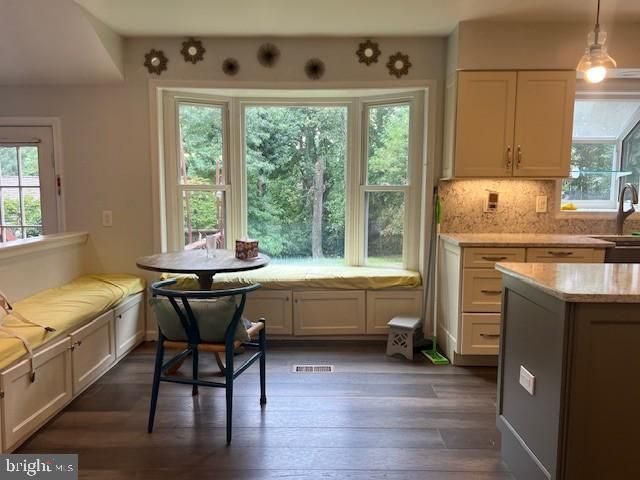 5833 COLFAX AVE, Alexandria, VA 22311