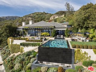 1140 E Mountain Drive, Santa Barbara, CA 93108