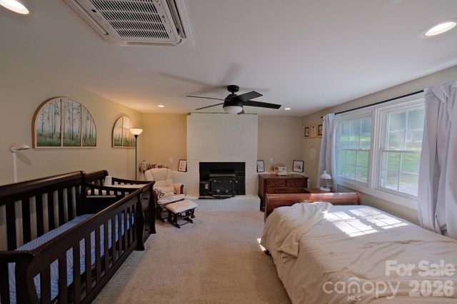 445 Old Haw Creek Road, Asheville, NC 28805