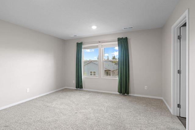 5815 W Morgantown Ln, Spokane, WA 99208