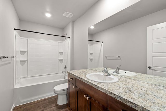 5815 W Morgantown Ln, Spokane, WA 99208