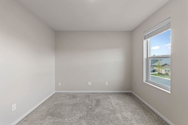 5815 W Morgantown Ln, Spokane, WA 99208