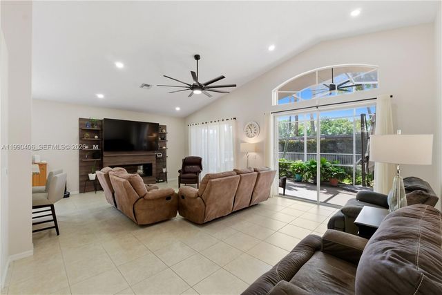 7920 New Holland Way, Boynton Beach, FL 33437