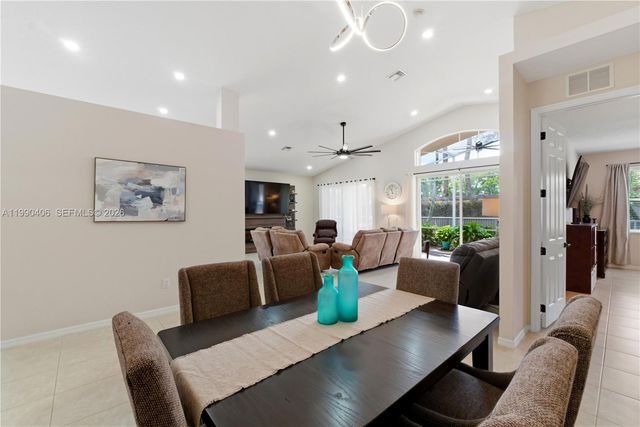 7920 New Holland Way, Boynton Beach, FL 33437