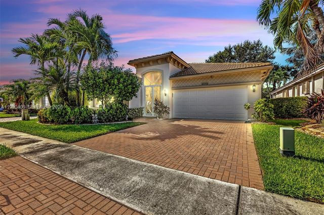 7920 New Holland Way, Boynton Beach, FL 33437