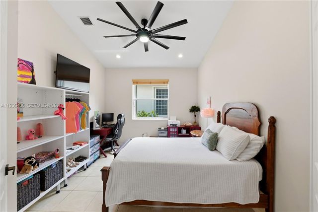 7920 New Holland Way, Boynton Beach, FL 33437