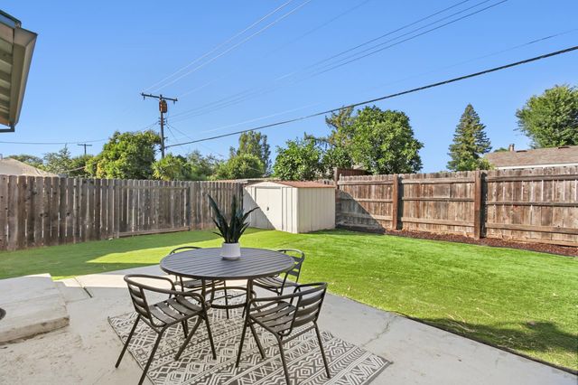 2247 Whistler Way, Rancho Cordova, CA 95670