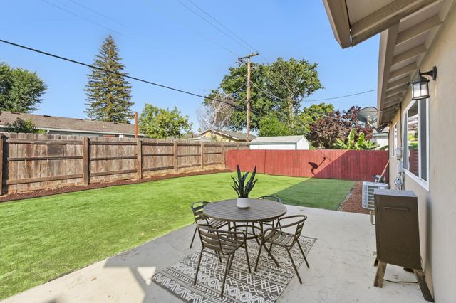2247 Whistler Way, Rancho Cordova, CA 95670