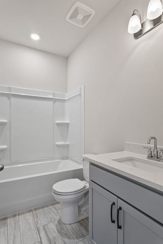 100 Riverview Run, Madison, TN 37115