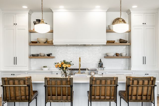 3580 Dartmoor Way, Zionsville, IN 46077