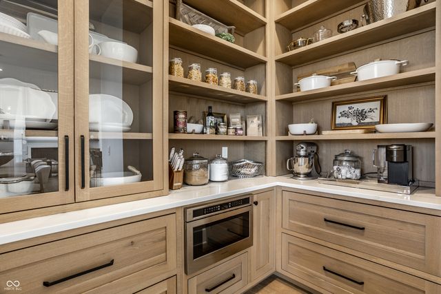 3580 Dartmoor Way, Zionsville, IN 46077