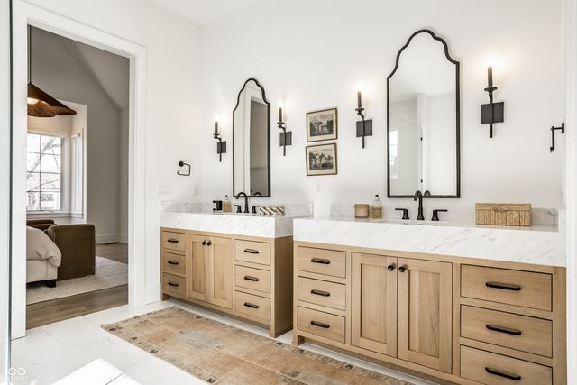 3580 Dartmoor Way, Zionsville, IN 46077