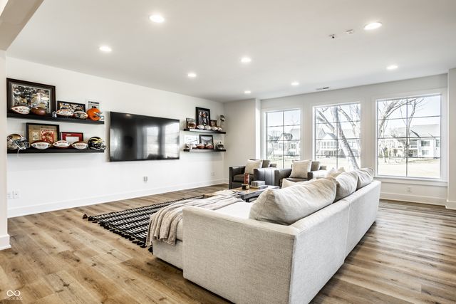 3580 Dartmoor Way, Zionsville, IN 46077