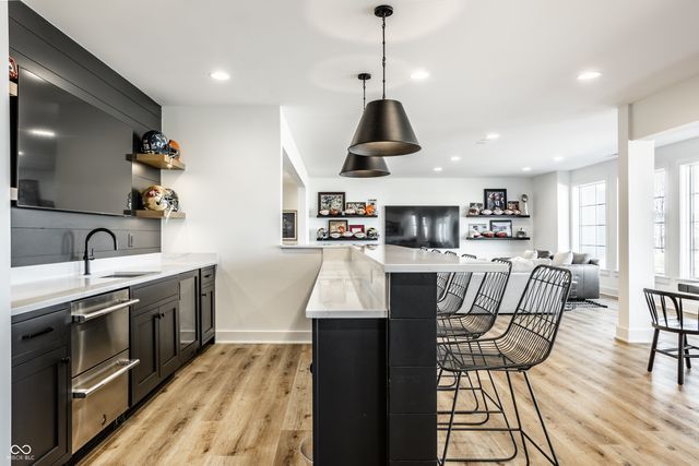 3580 Dartmoor Way, Zionsville, IN 46077