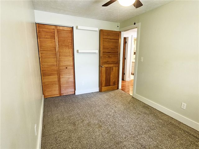 322 Chelsea Dr, Hempfield Twp, PA 15601