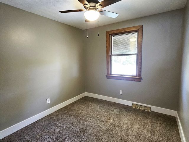 322 Chelsea Dr, Hempfield Twp, PA 15601