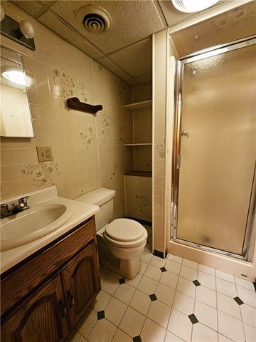 322 Chelsea Dr, Hempfield Twp, PA 15601