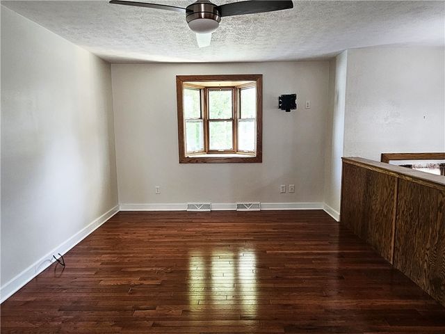 322 Chelsea Dr, Hempfield Twp, PA 15601
