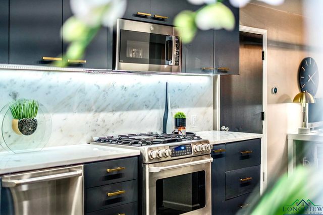 8 Bramlette Place, Longview, TX 75601