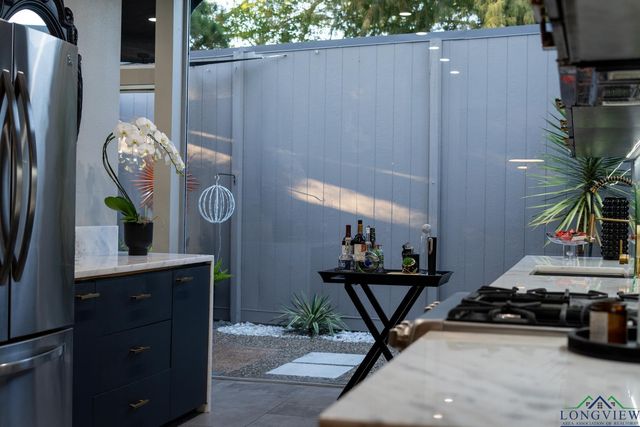 8 Bramlette Place, Longview, TX 75601