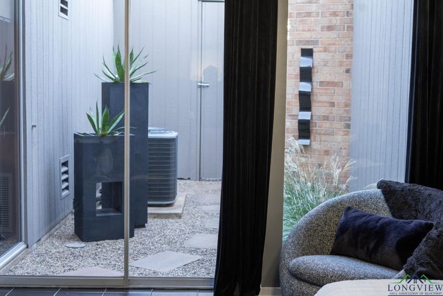 8 Bramlette Place, Longview, TX 75601