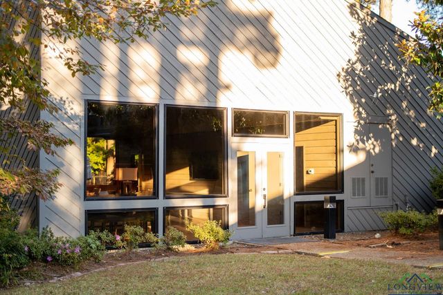 8 Bramlette Place, Longview, TX 75601