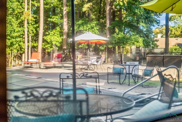 8 Bramlette Place, Longview, TX 75601