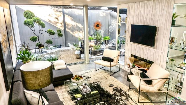 8 Bramlette Place, Longview, TX 75601