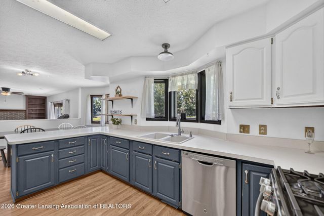 4215 Mariner Lane, Okemos, MI 48864