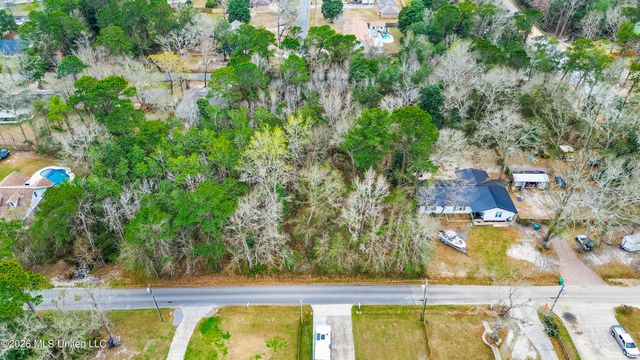 Live Oak Avenue, Ocean Springs, MS 39564