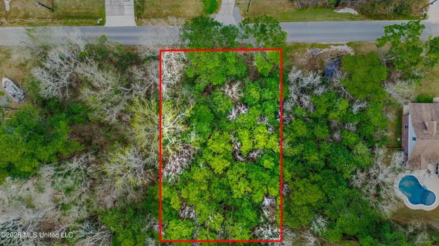 Live Oak Avenue, Ocean Springs, MS 39564