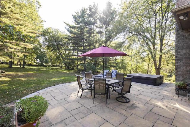 W7619 Koshkonong Lake Road, Fort Atkinson, WI 53538