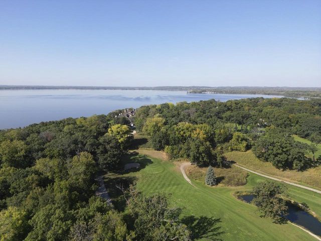 W7619 Koshkonong Lake Road, Fort Atkinson, WI 53538