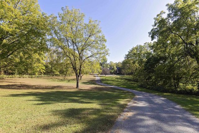 W7619 Koshkonong Lake Road, Fort Atkinson, WI 53538