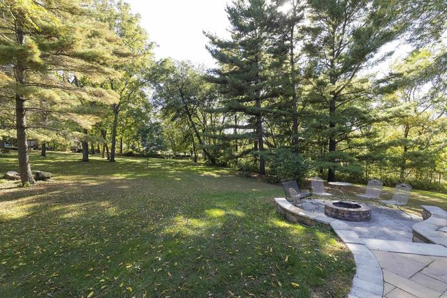 W7619 Koshkonong Lake Road, Fort Atkinson, WI 53538