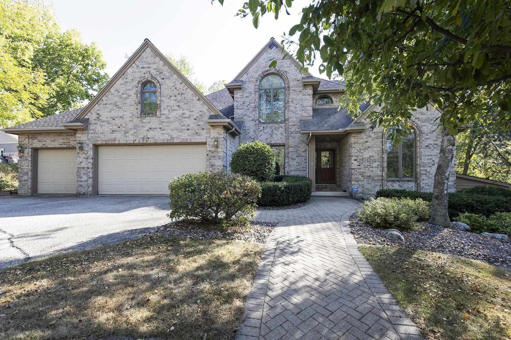 W7619 Koshkonong Lake Road, Fort Atkinson, WI 53538